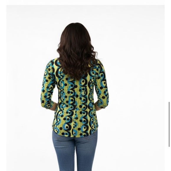 Bisou Bisou Blue and Green Abstract Top only top - Picture 4 of 15